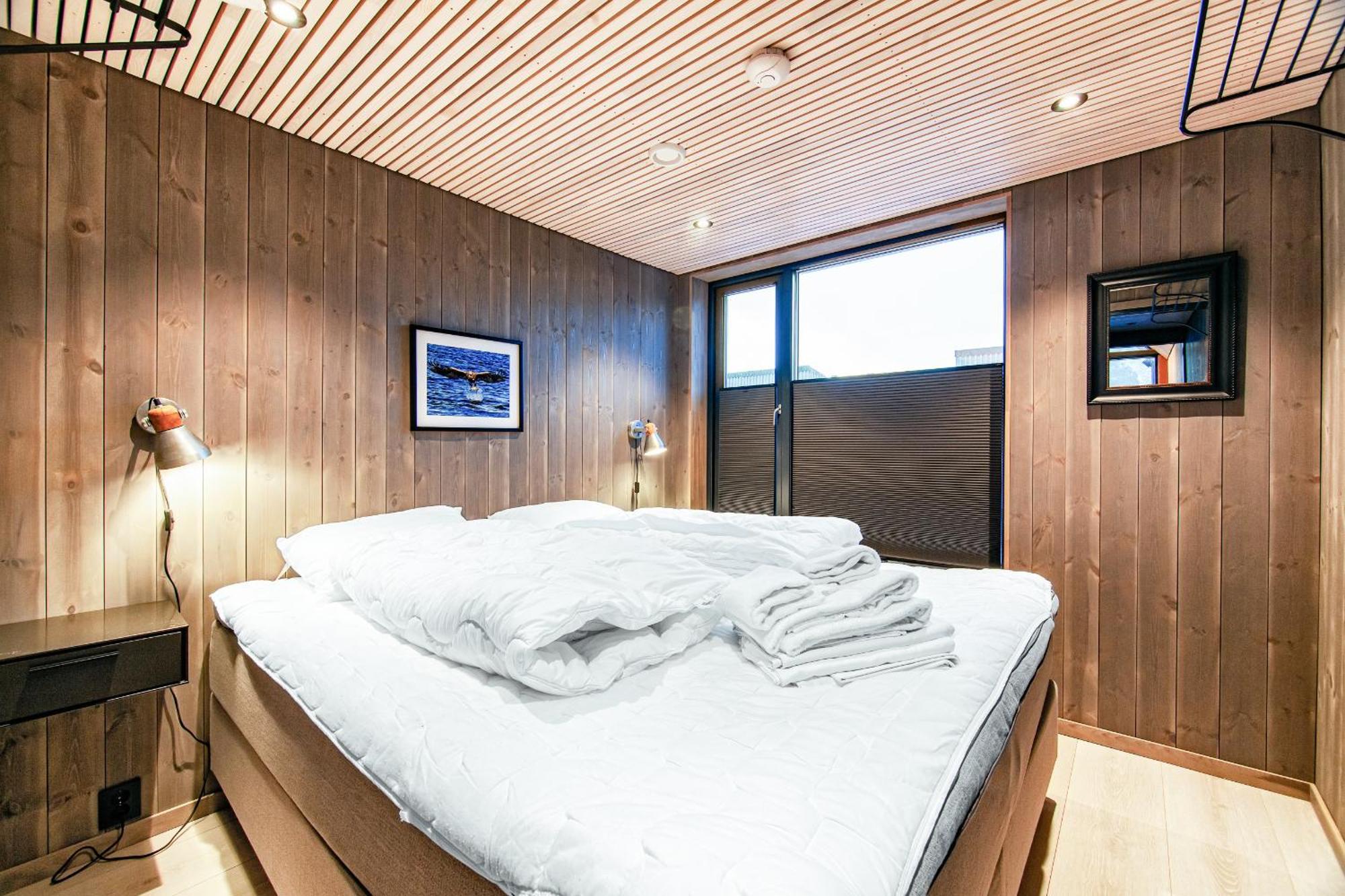 Rorbuleilighet Lysoysundet 1G Henningsvær Exteriör bild